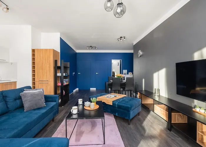 شقة Mysterious Blue With Two Bedrooms And Balcony In By Renters