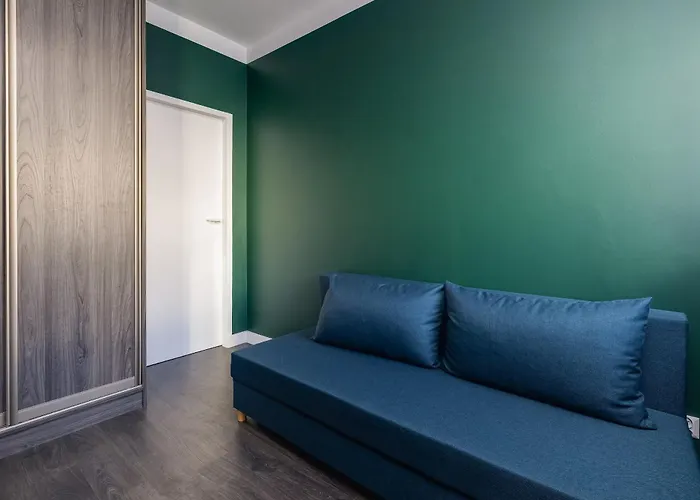 Mysterious Blue With Two Bedrooms And Balcony In By Renters سفينويتشي