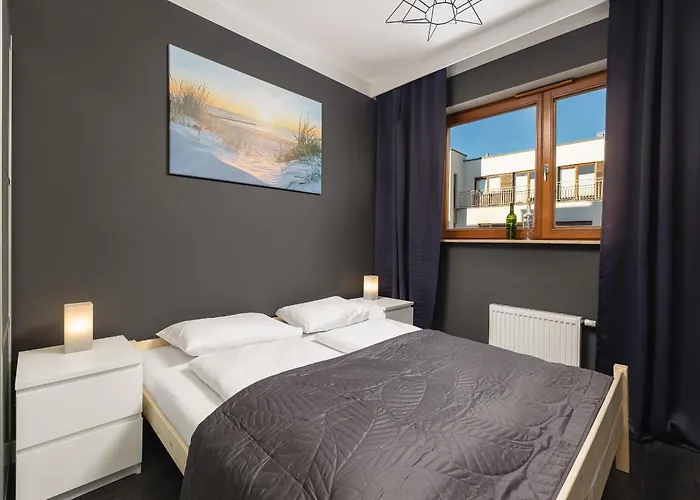 شقة Mysterious Blue With Two Bedrooms And Balcony In By Renters *